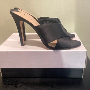 Satin evening shoe size 9.0